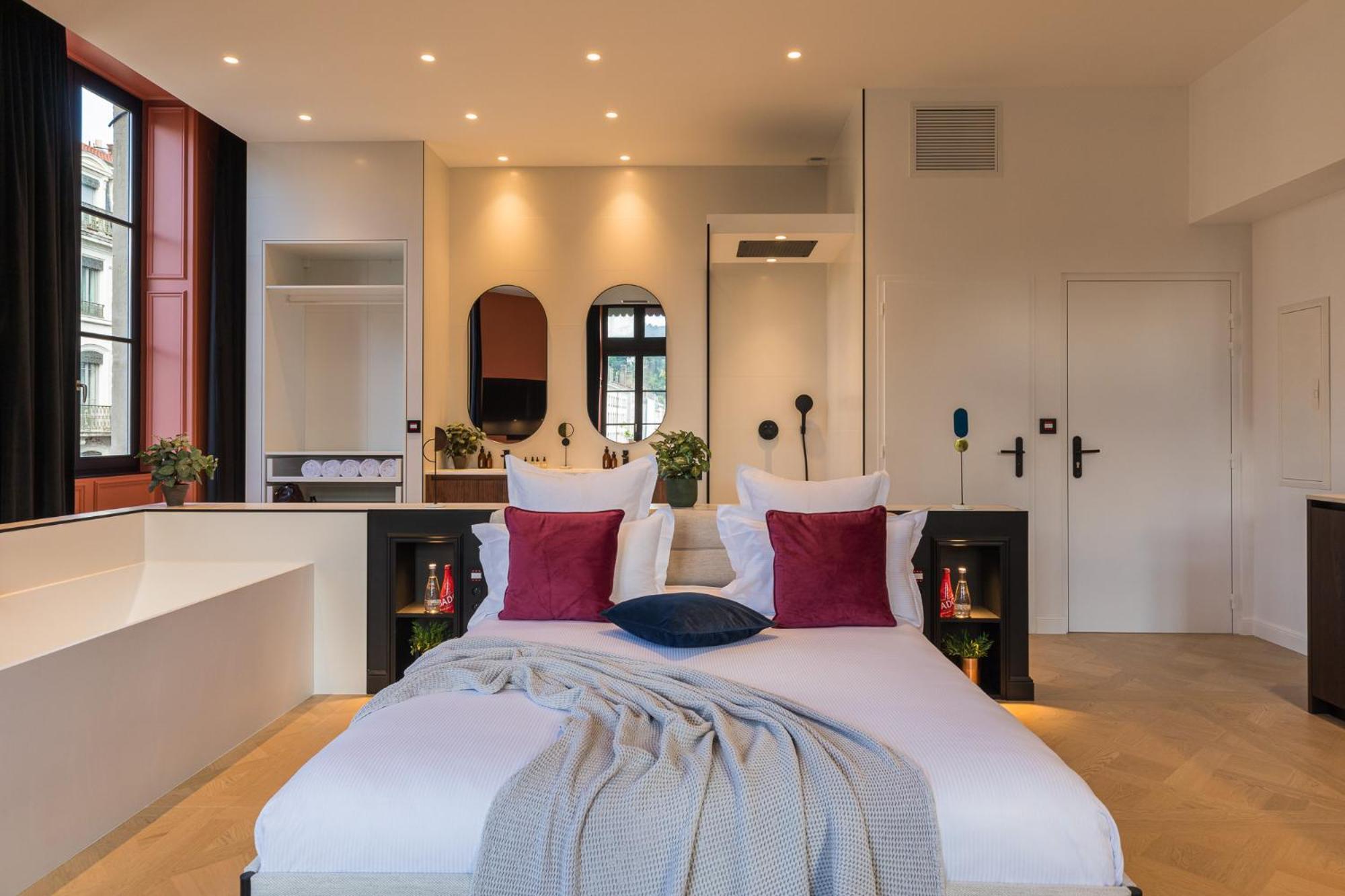 Mohom - Bellecour Apartment ลียง ภายนอก รูปภาพ