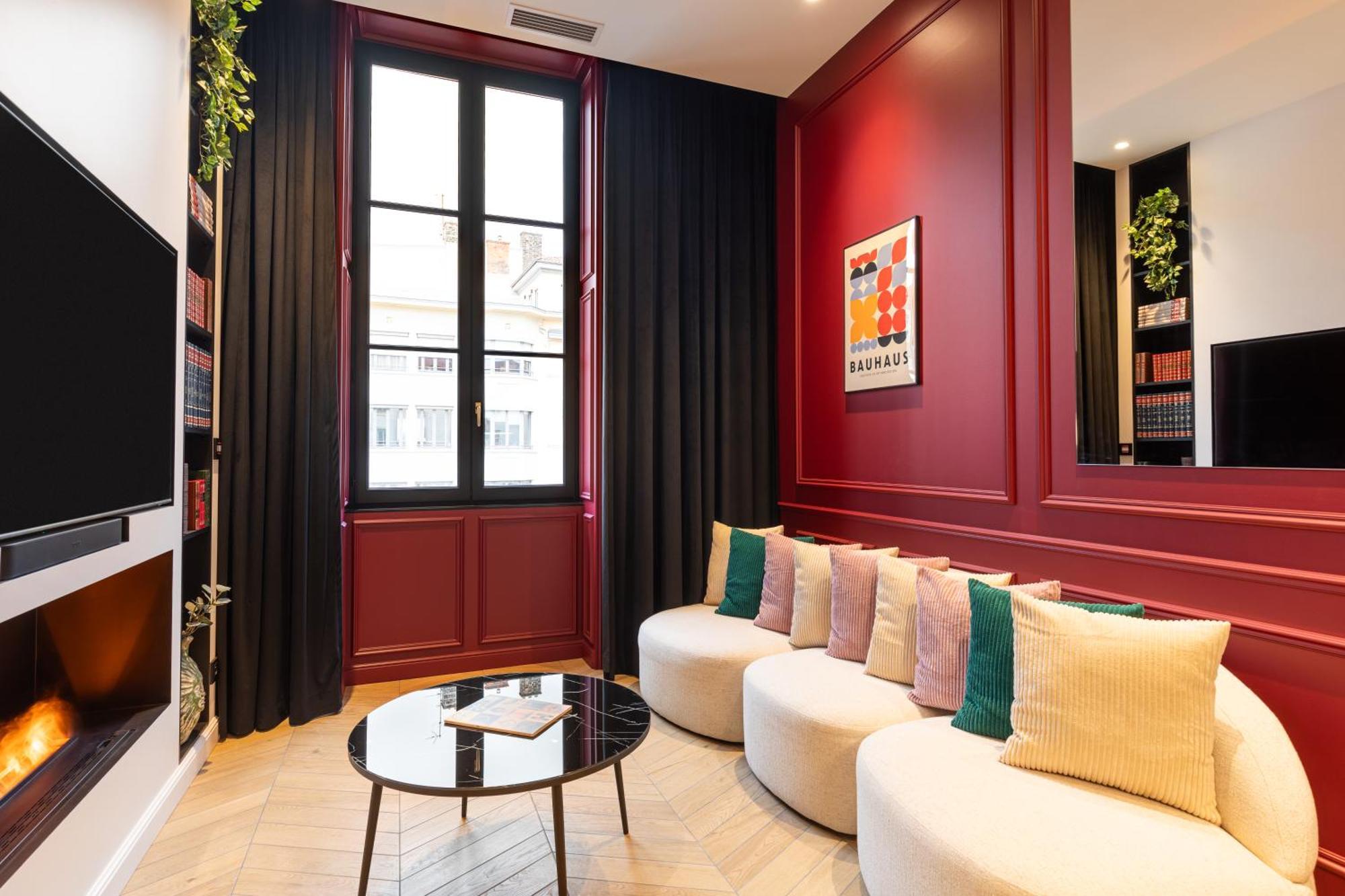 Mohom - Bellecour Apartment ลียง ภายนอก รูปภาพ