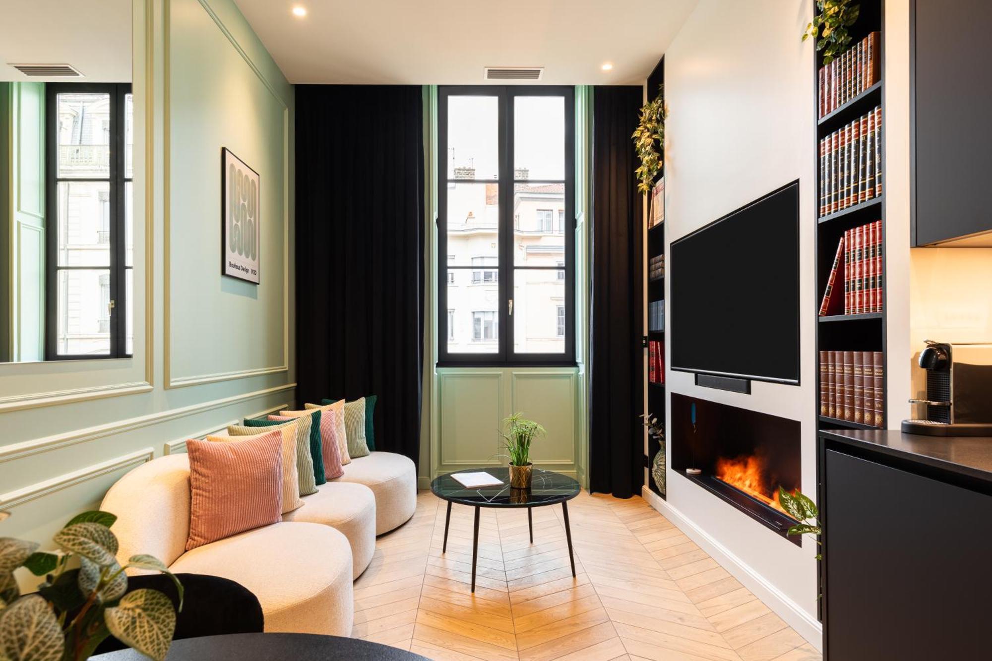 Mohom - Bellecour Apartment ลียง ภายนอก รูปภาพ
